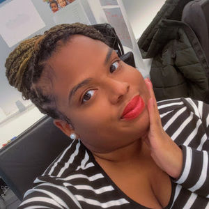 Meet your Posher, Christina